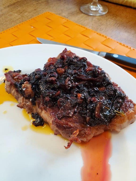 Steak with Bordelaise sauce