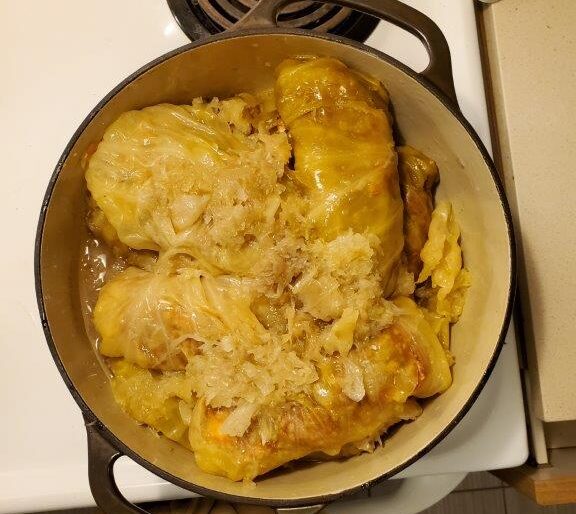Cabbage rolls in a pot