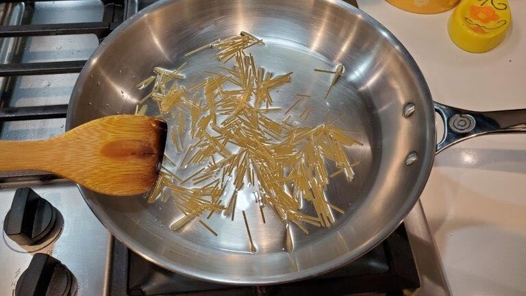 Frying noodles