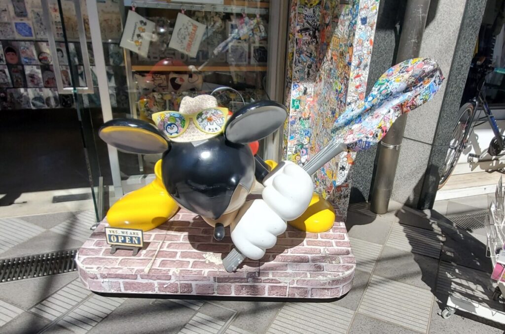 Mickey mouse statue